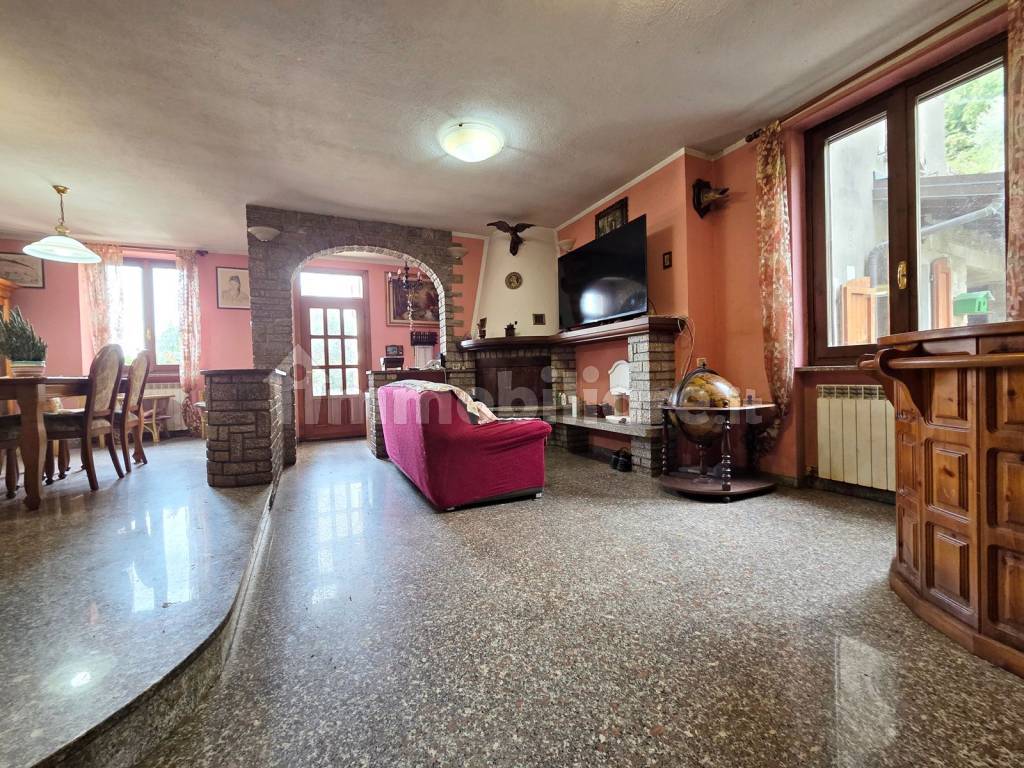 Salone