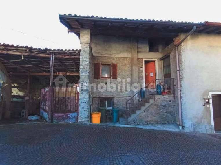 Appartamento in vendita a Asso