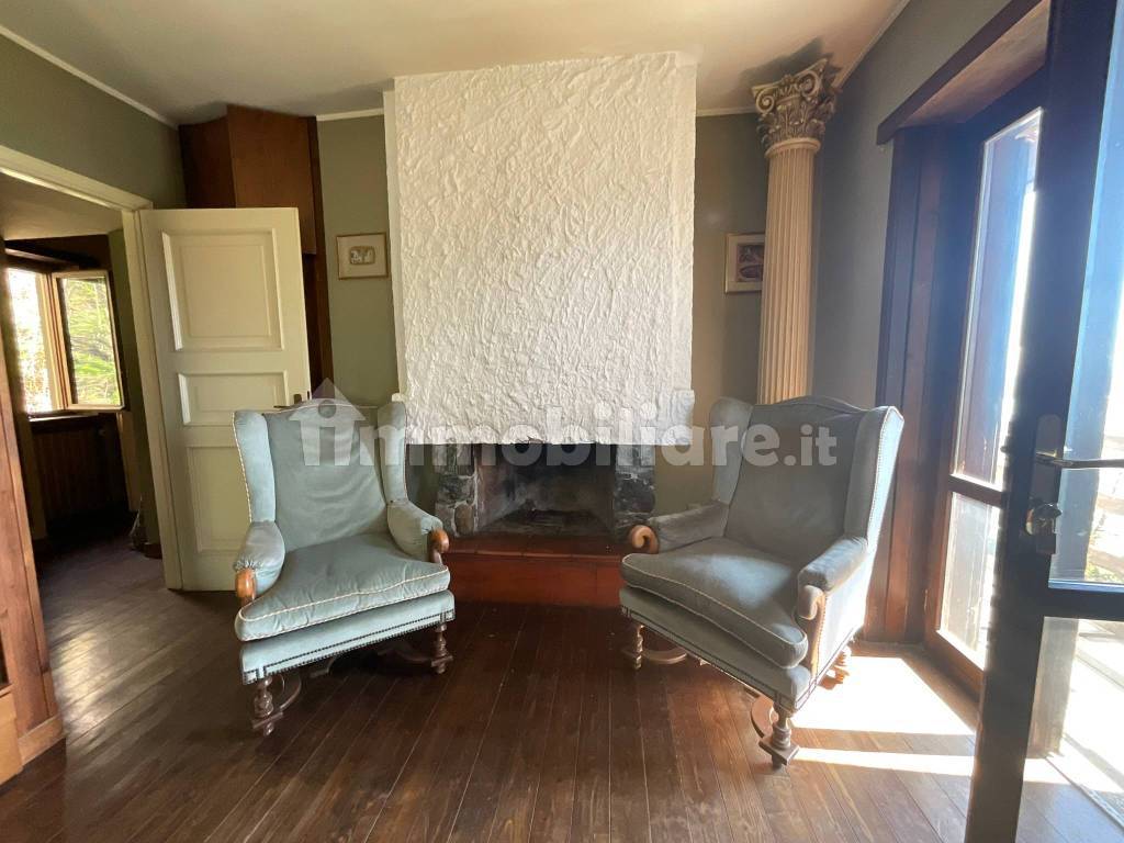 Salone