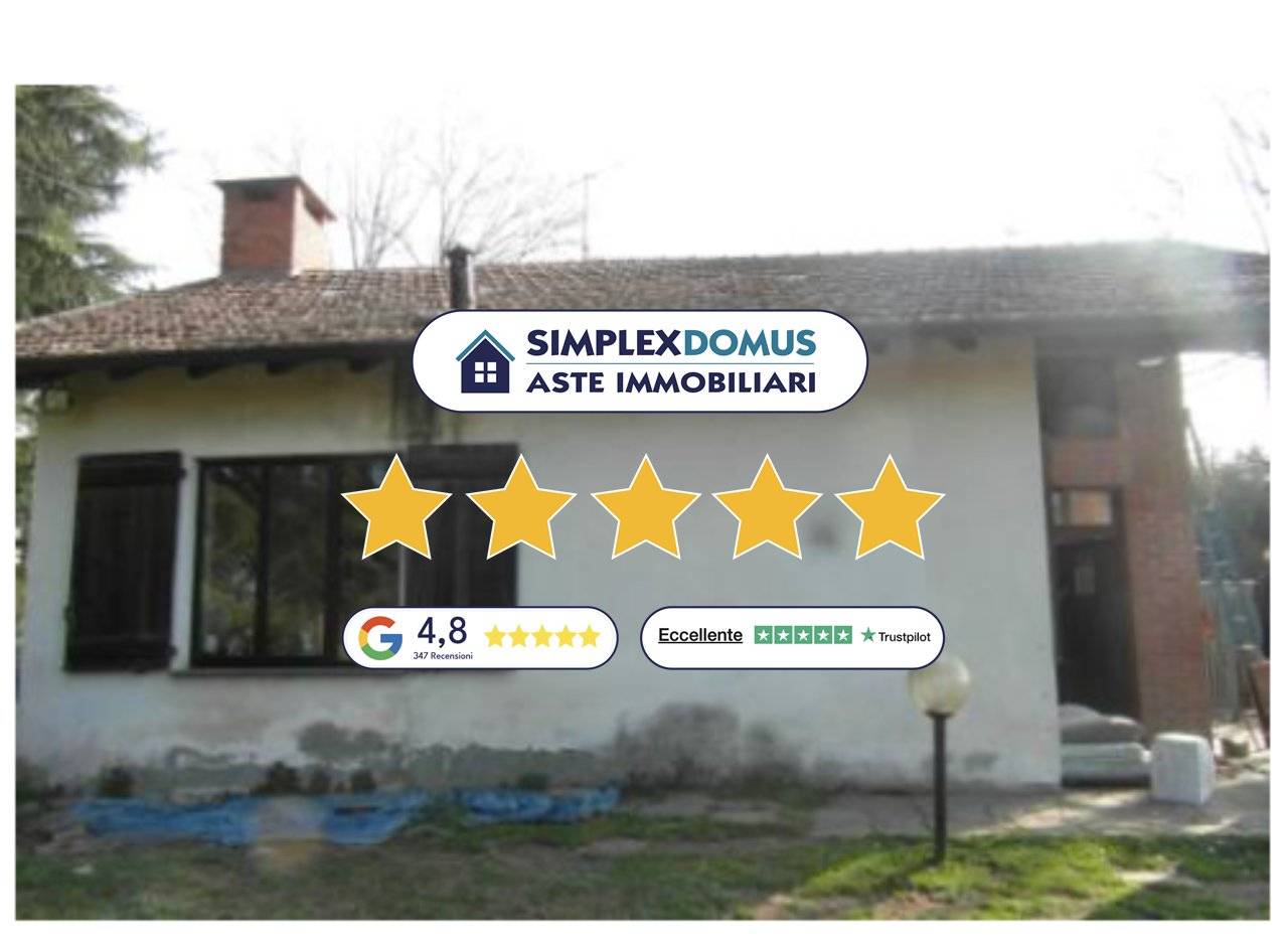 Villa in vendita a Angera