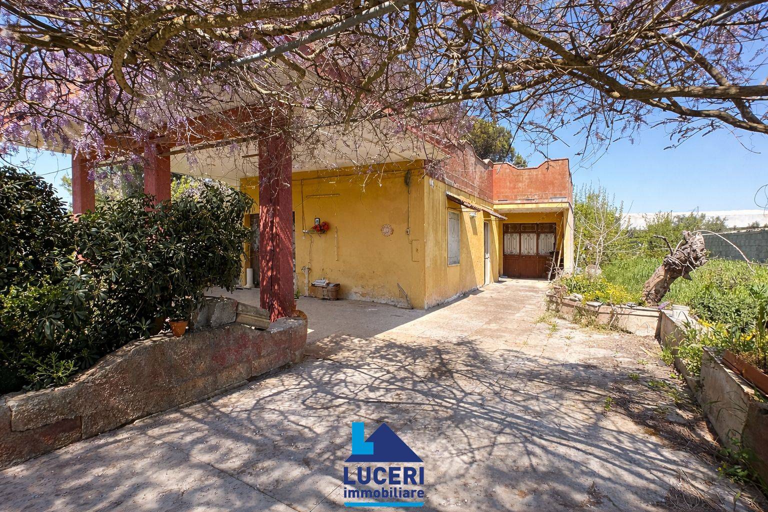 Villa in vendita a Parabita