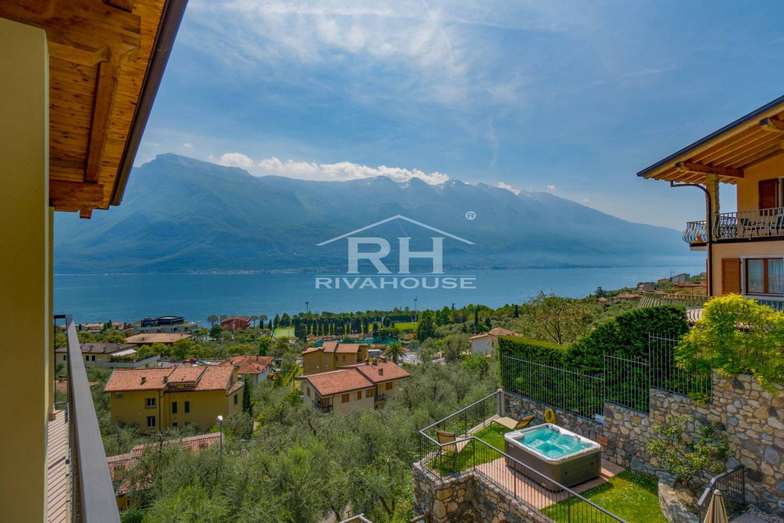 Villa in vendita a Tremosine sul Garda