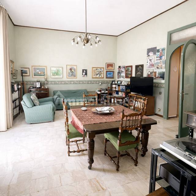 Salone