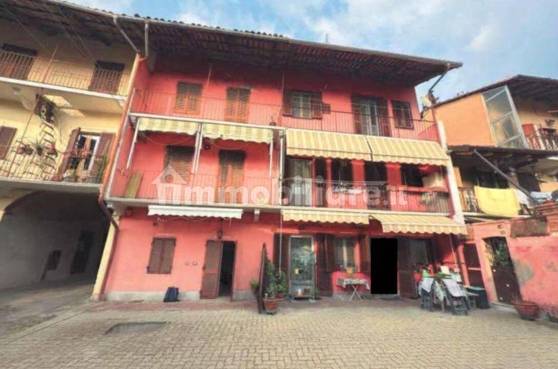 Casa indipendente in vendita a Candia Canavese
