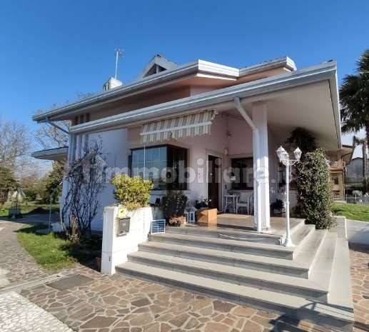 Villa in vendita a Porpetto