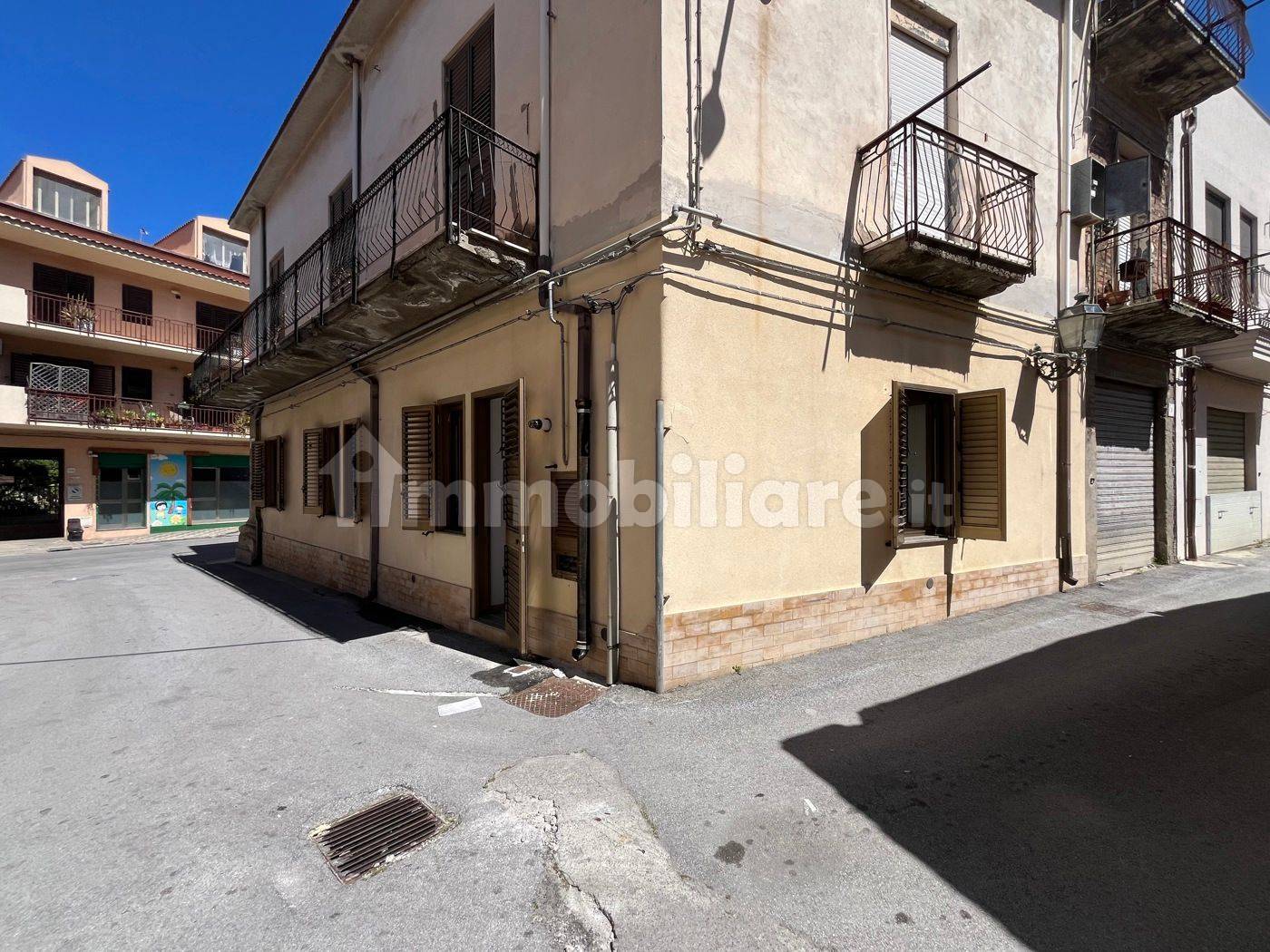 Appartamento in vendita a Barcellona Pozzo di Gotto