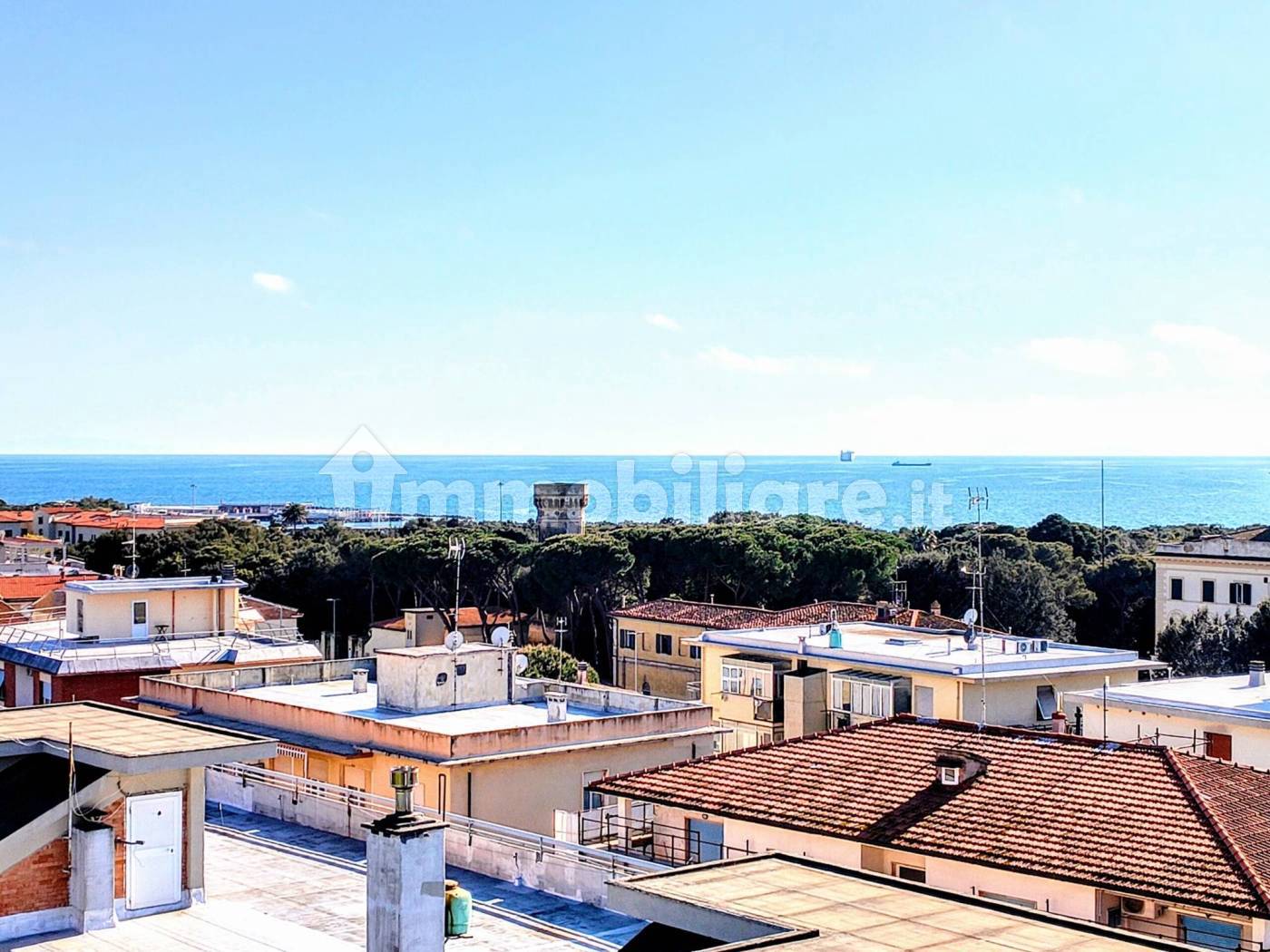 Appartamento in vendita a Livorno