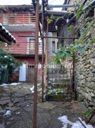 Casa indipendente in vendita a Villar Focchiardo