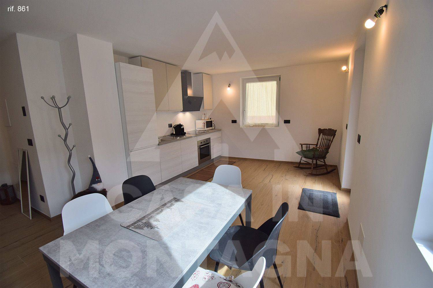 Appartamento in vendita a Castello-Molina di Fiemme