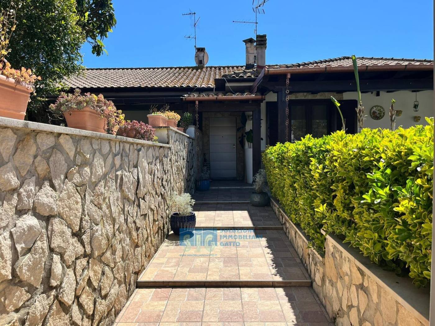 Semi-Detached Villa in Latina, Strada Macchia Grande - 4