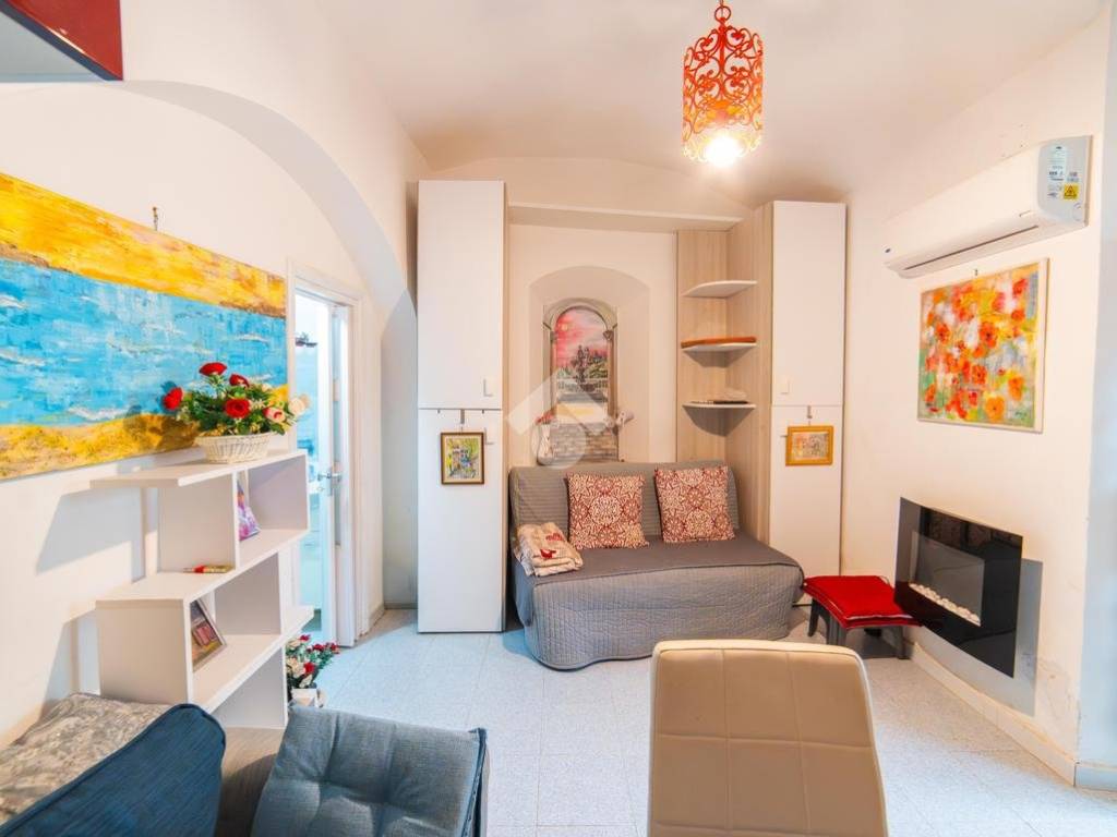 Salone