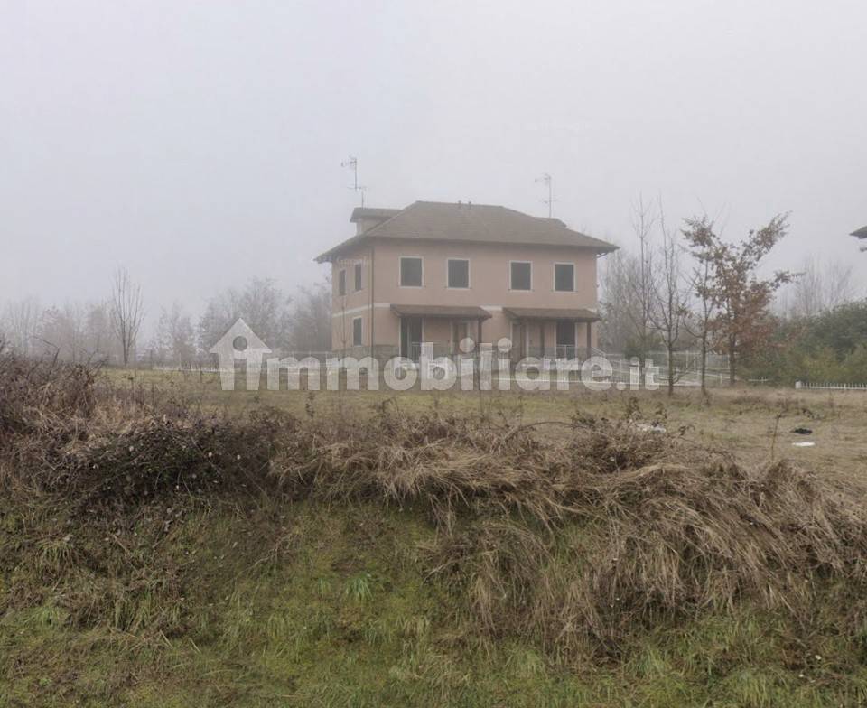 Villa in vendita a Capriata d'Orba
