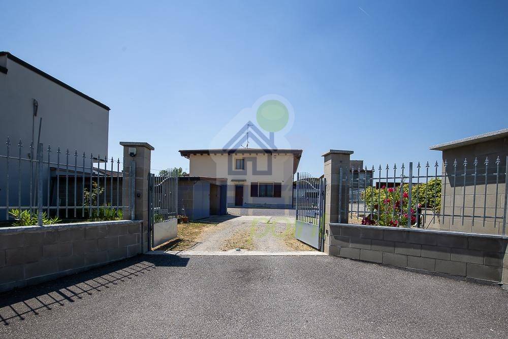 Villa in vendita a Miradolo Terme