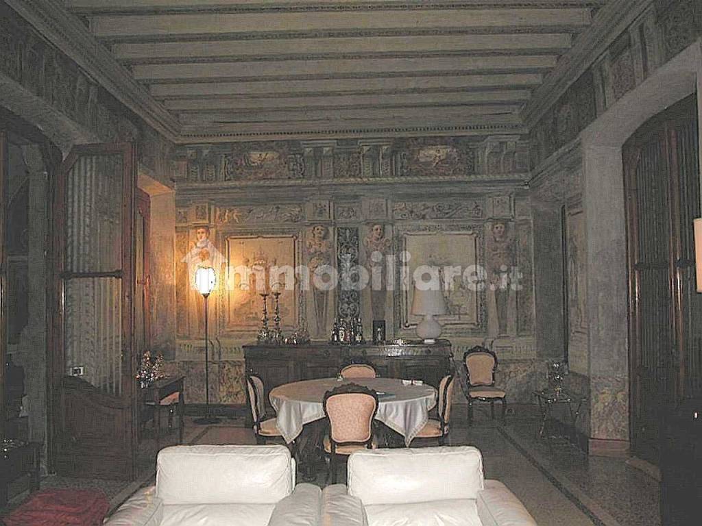Salone