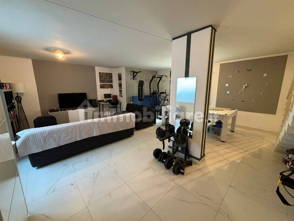 Salone