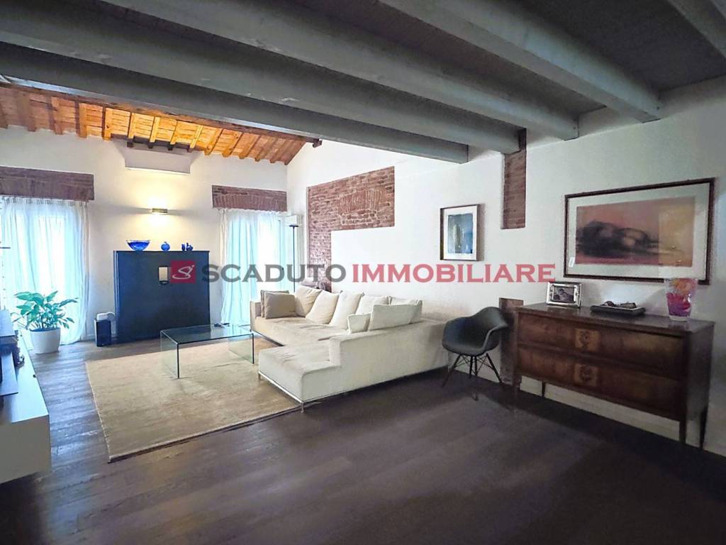Salone