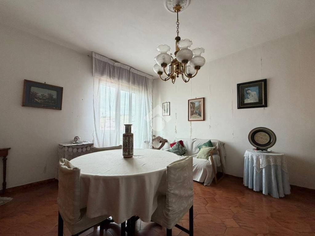 Salone