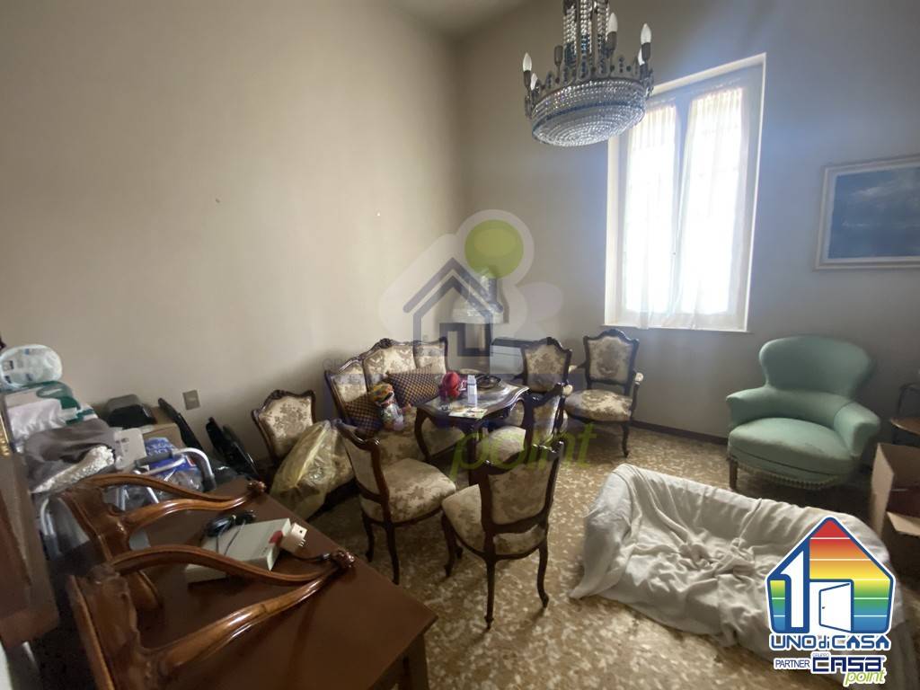Salone