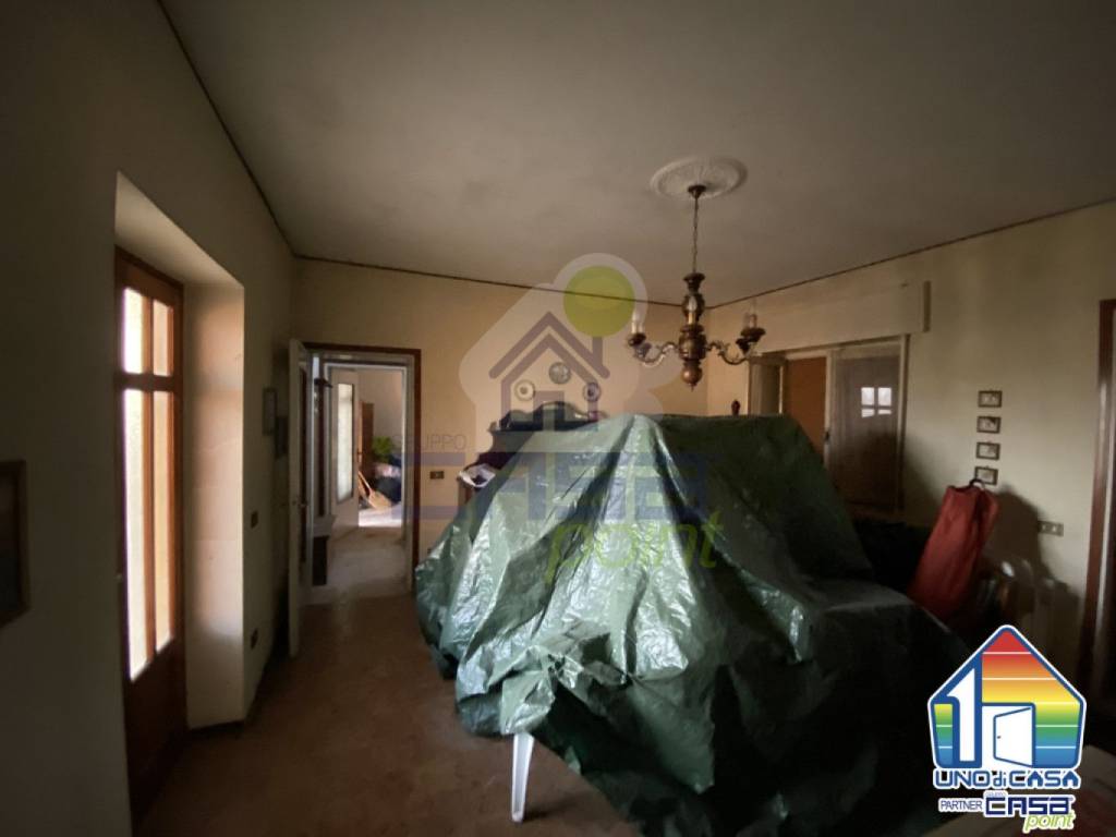 Salone