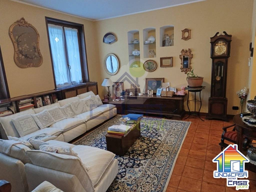 Salone