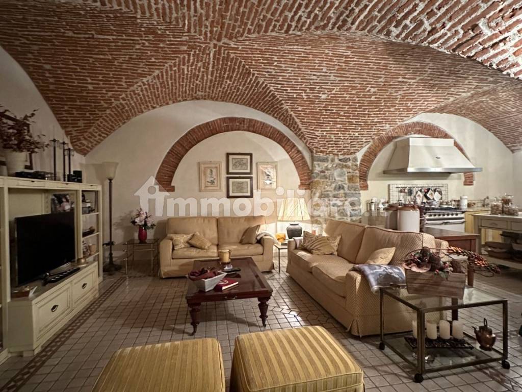 Salone