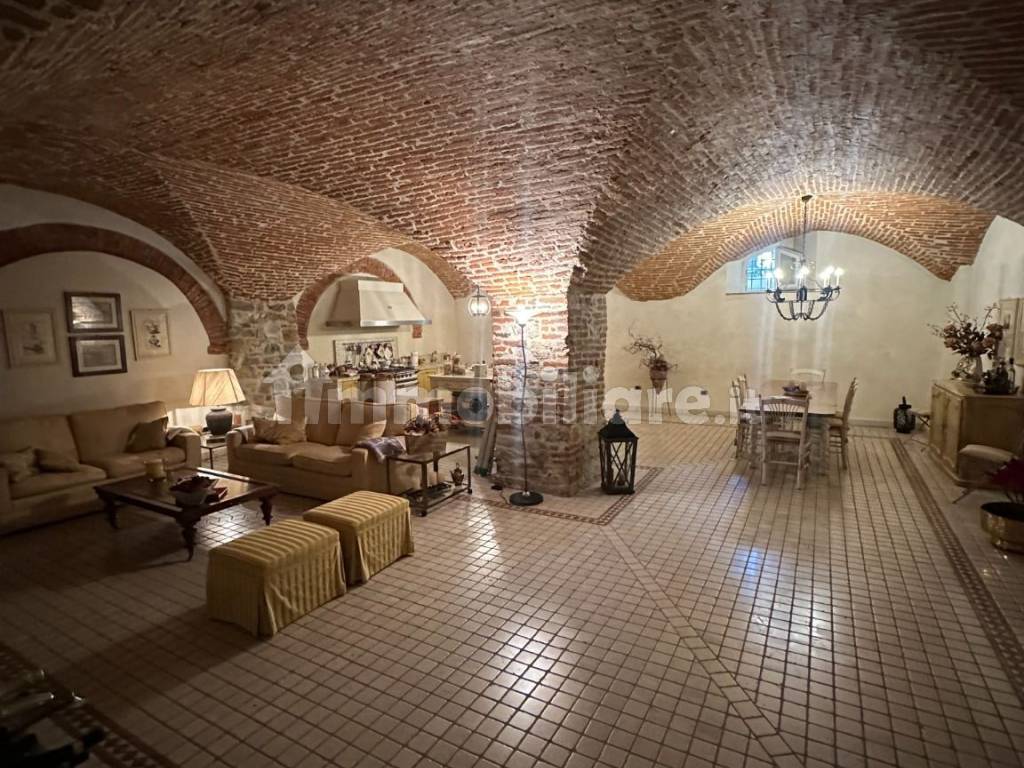 Salone