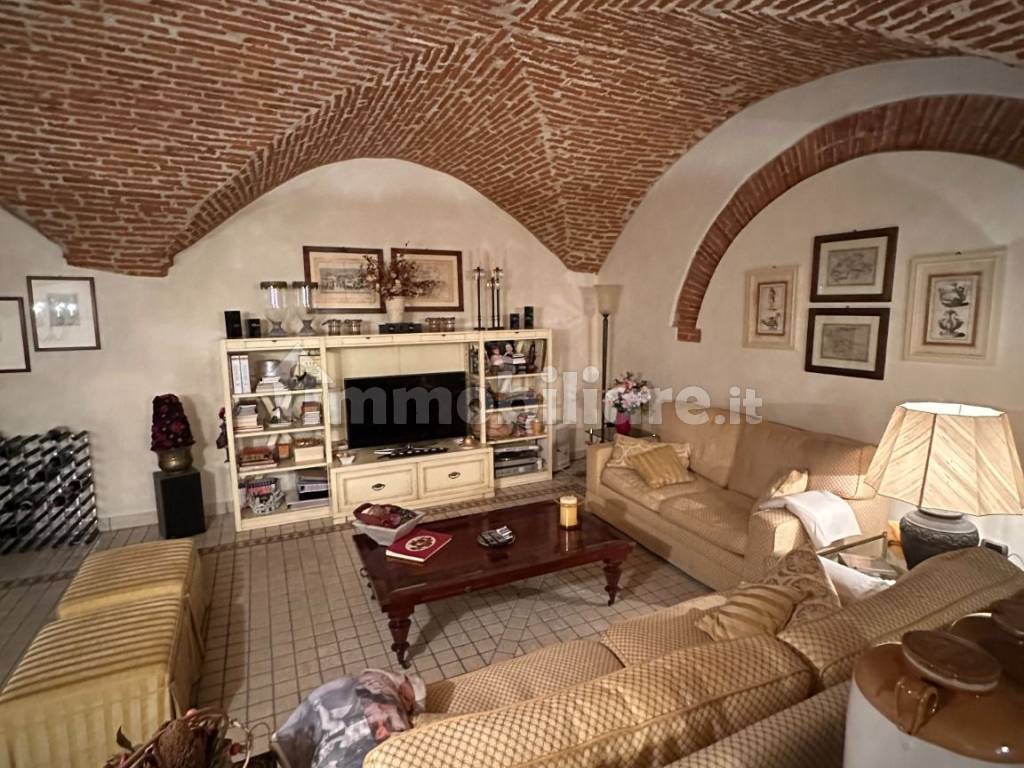 Salone