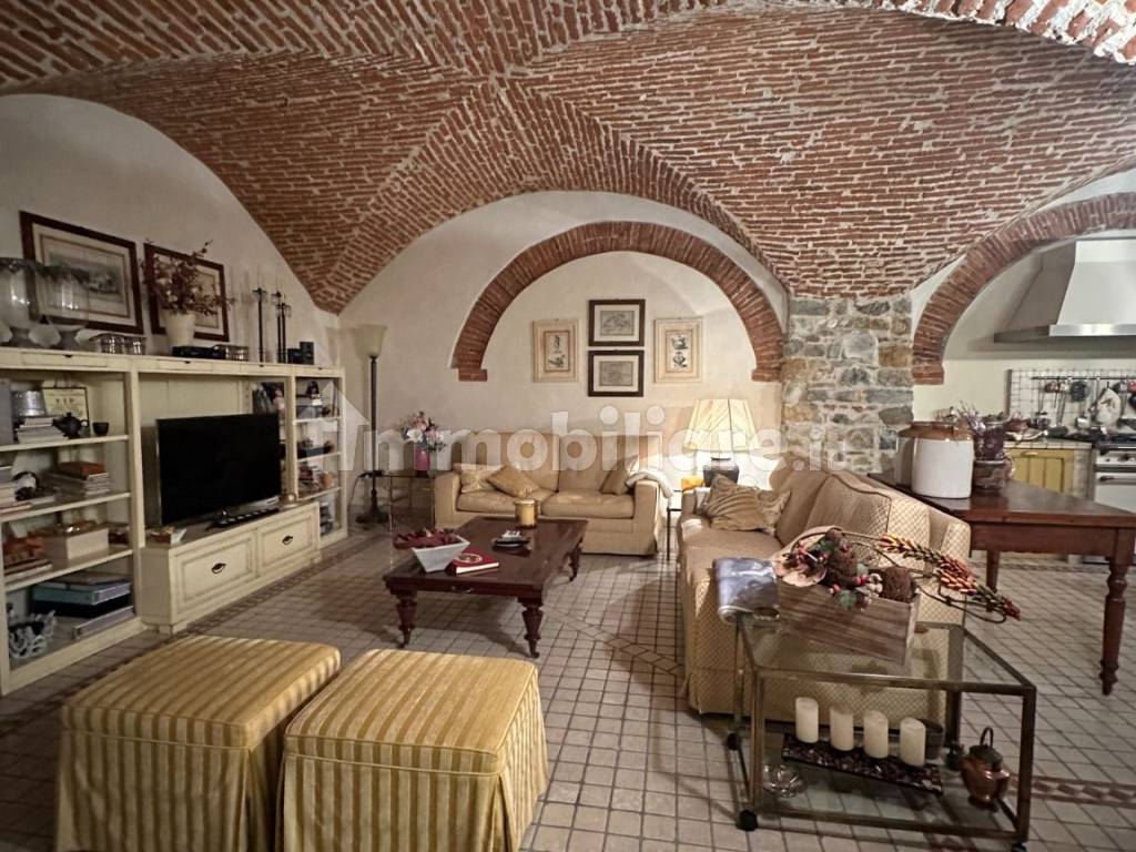 Salone