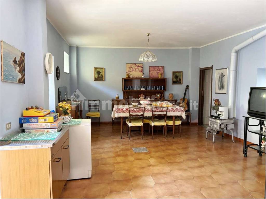 Salone