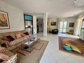Salone