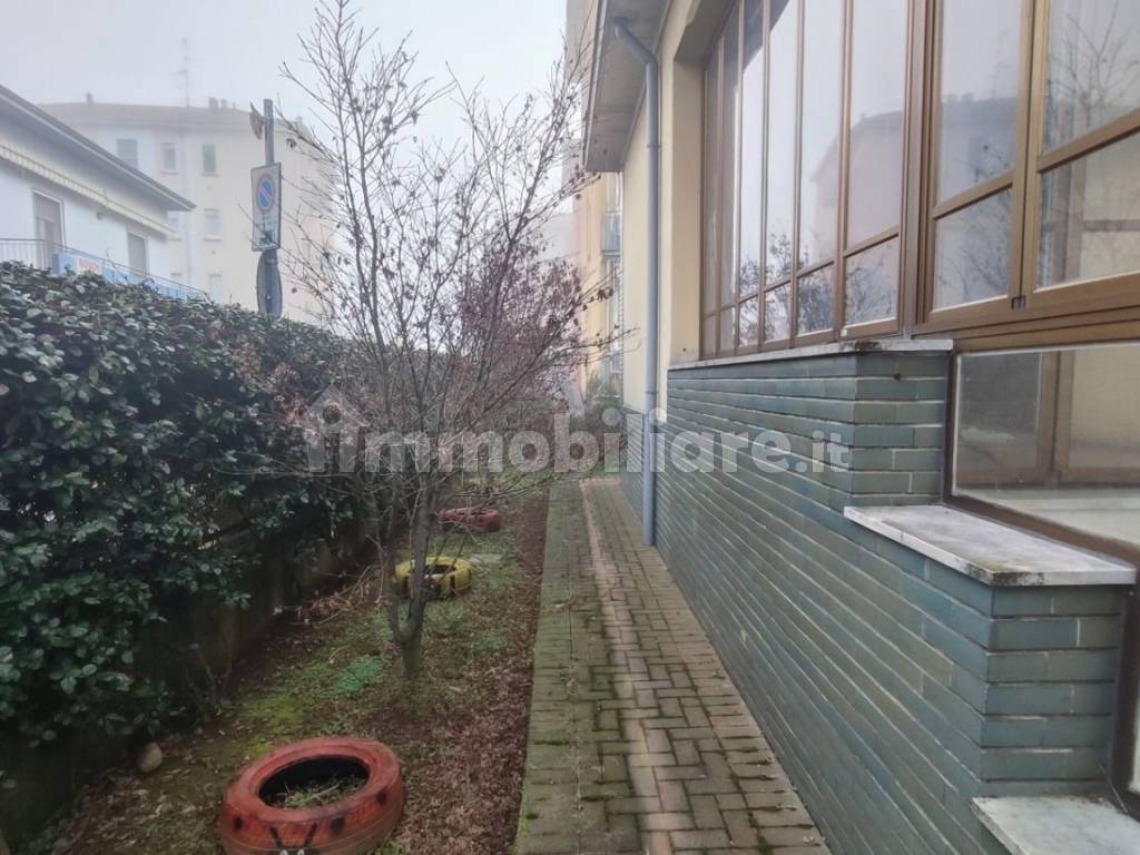 Vendita Villa unifamiliare in via Ballara Cameri. Buono stato, posto ...