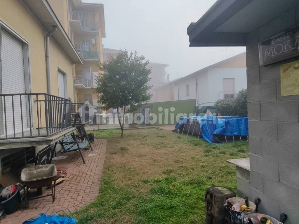 Vendita Villa unifamiliare in via Ballara Cameri. Buono stato, posto ...