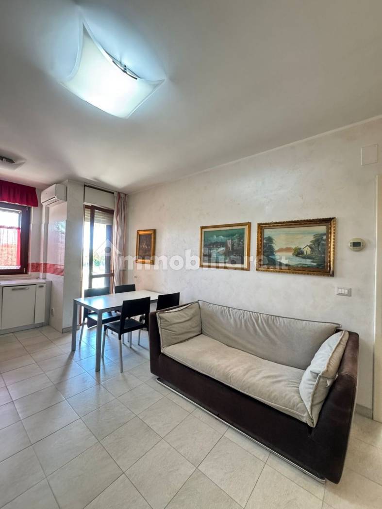 Bilocale Arredato con Terrazza e Cantina - Via dei Pruni - foto 12
