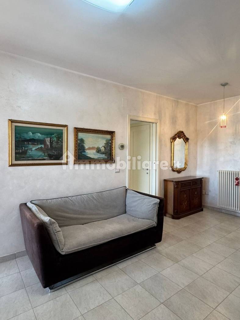 Bilocale Arredato con Terrazza e Cantina - Via dei Pruni - foto 13