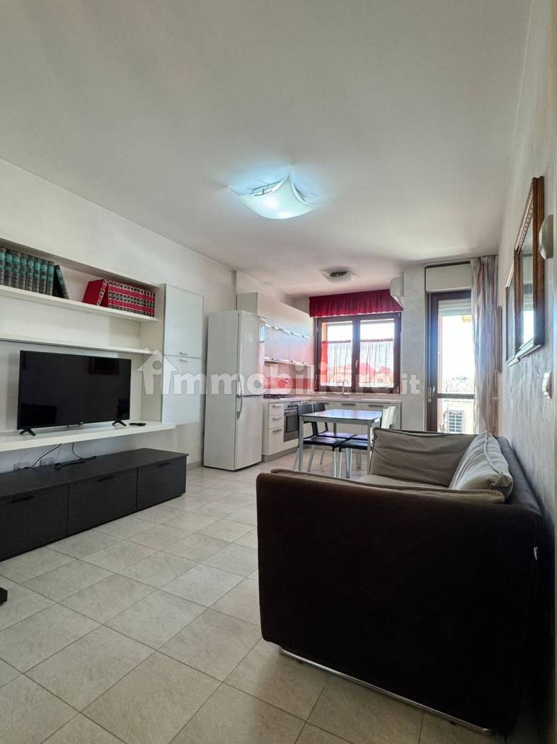 Bilocale Arredato con Terrazza e Cantina - Via dei Pruni - foto 6