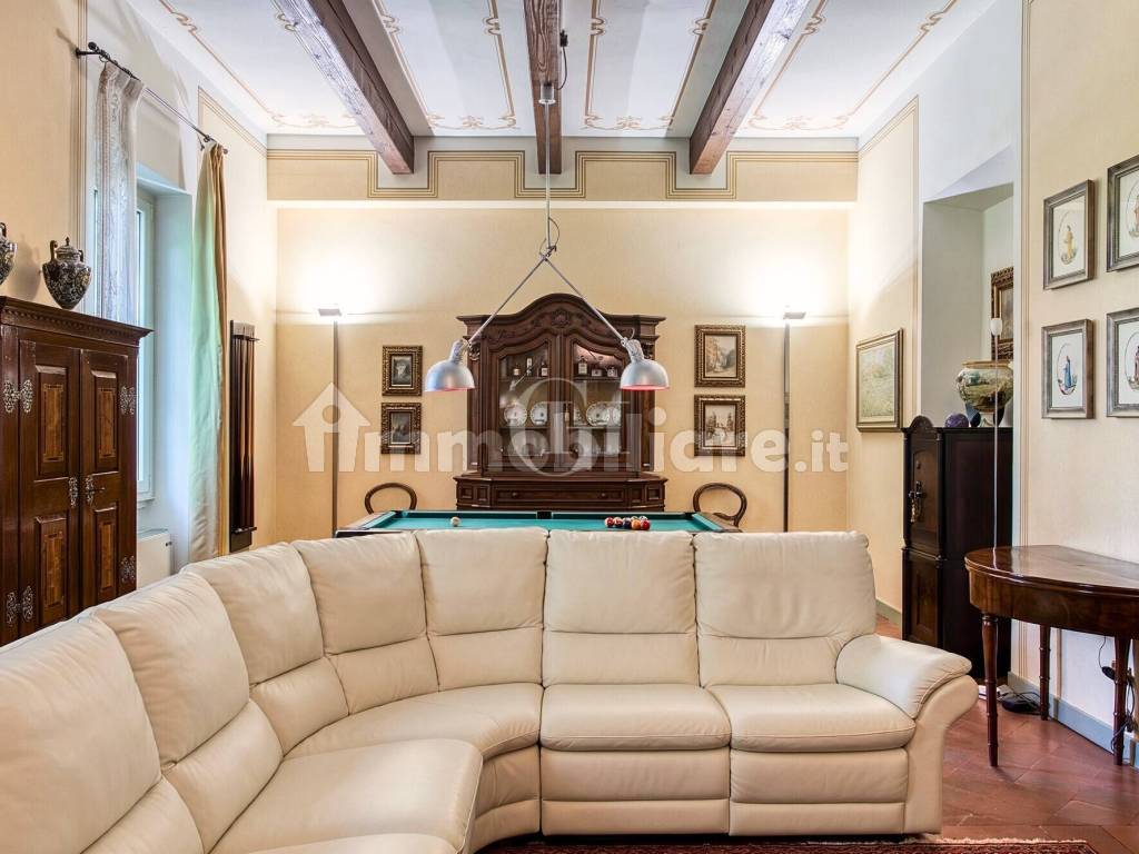 Salone