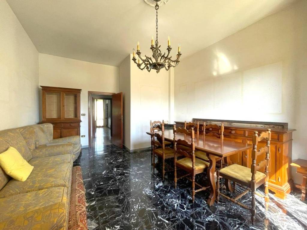 Salone
