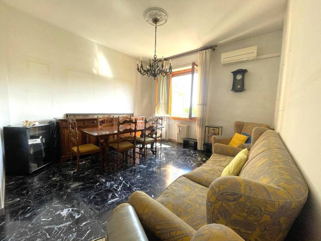 Salone