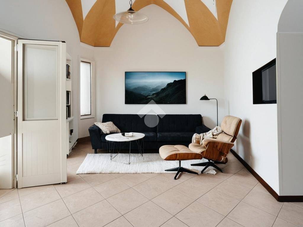 Salone