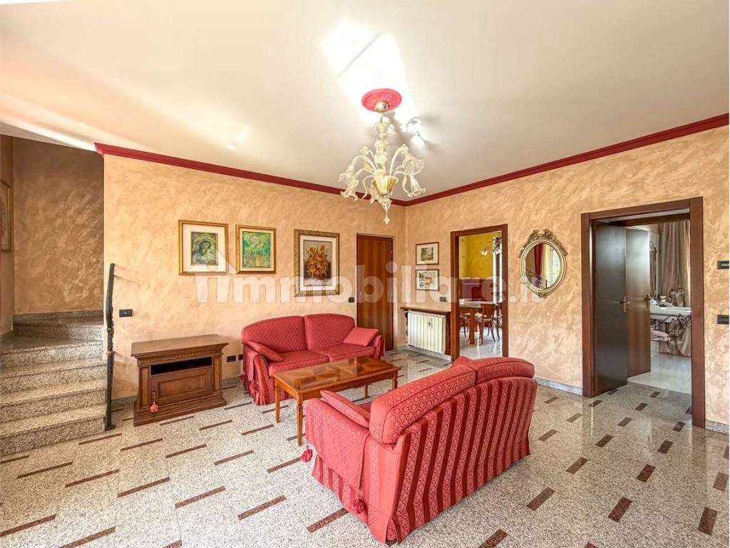 Salone