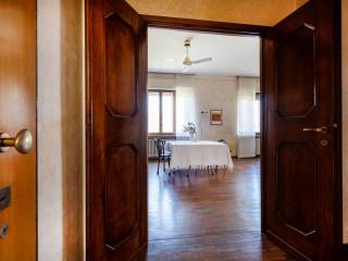 Quadrilocale viale Beatrice d'Este 44, Bocconi, Milano