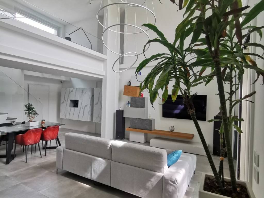Salone