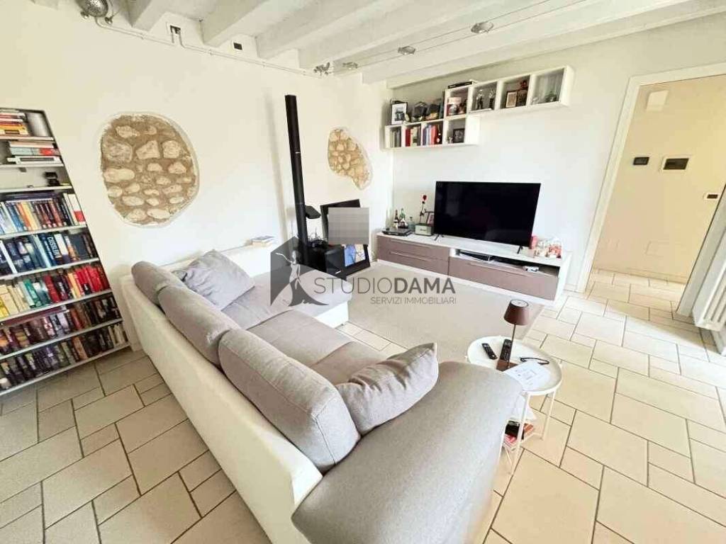 Salone