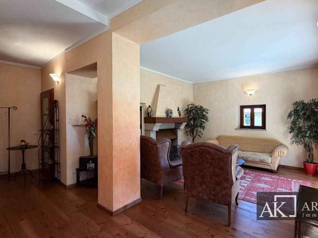 Salone