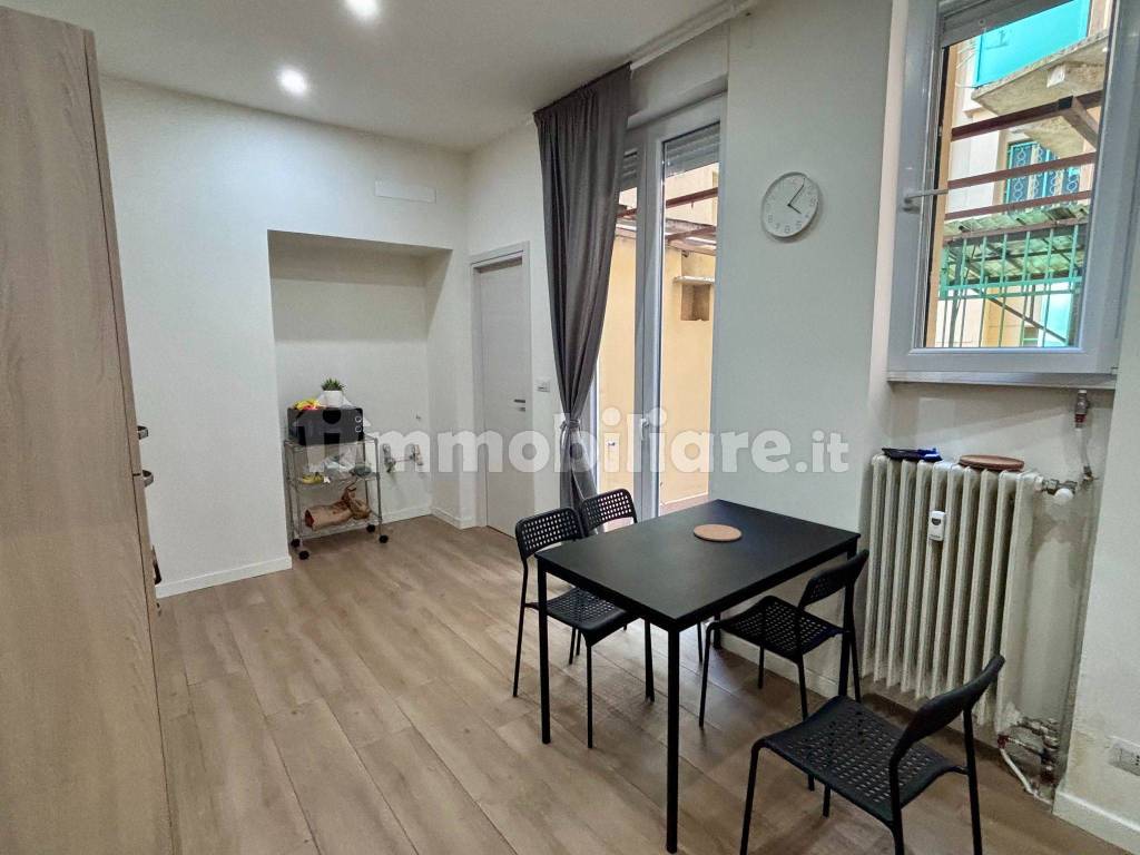 2 stanze singole in Cenisia, foto 5 di 6