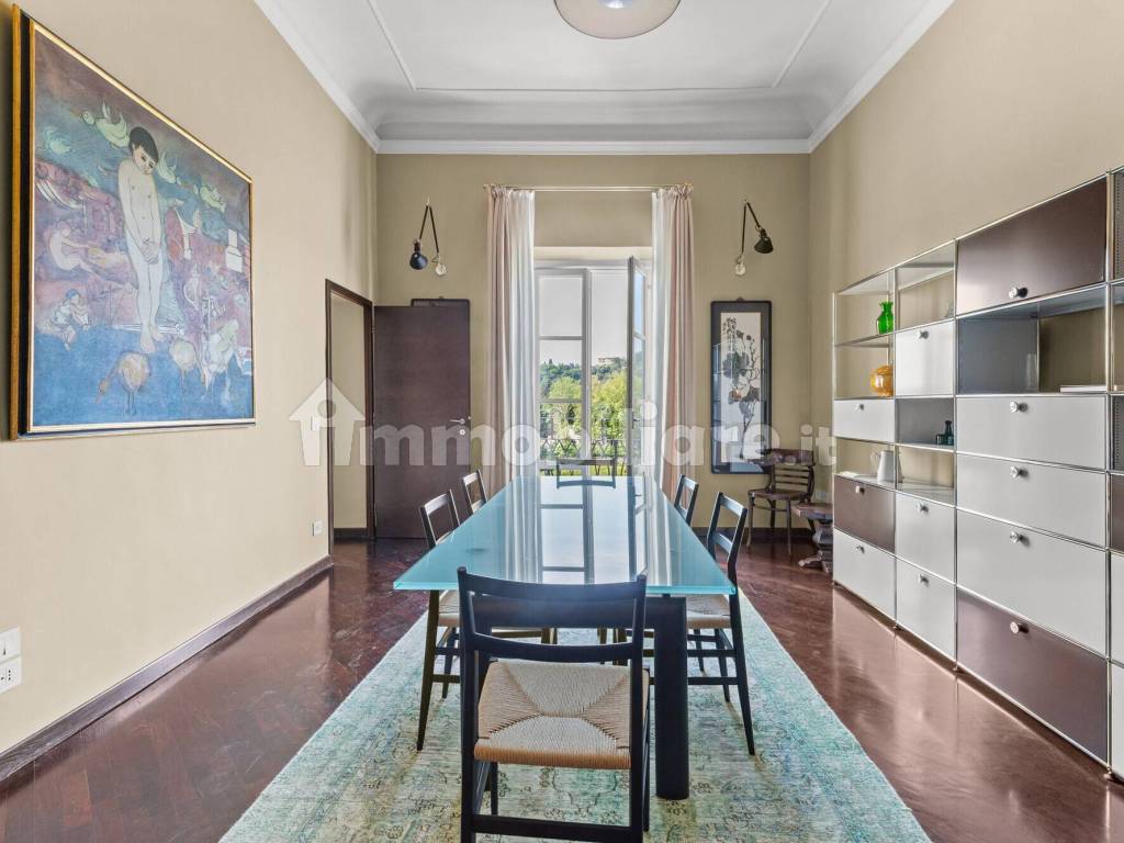 Salone