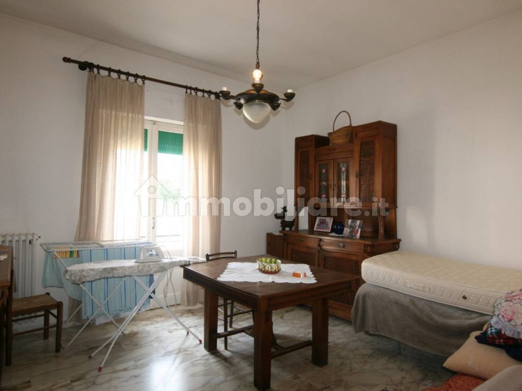 Salone