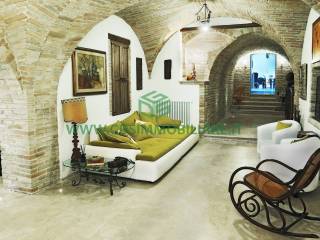 Salone