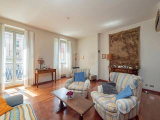 Quadrilocale Alzaia Naviglio Grande 62, Navigli - Darsena, Milano