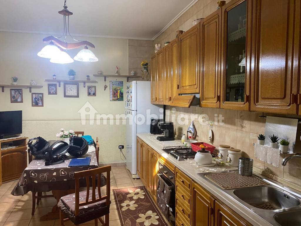 Sale Apartment Naples. 4-room flat, To be refurbished, second floor ...